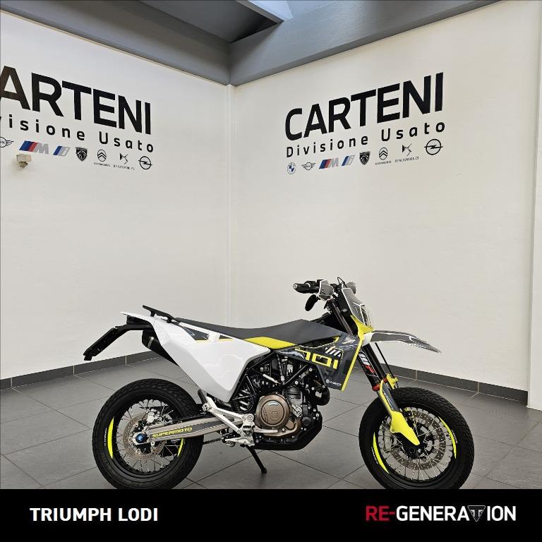 HUSQVARNA Supermoto 701 4T 