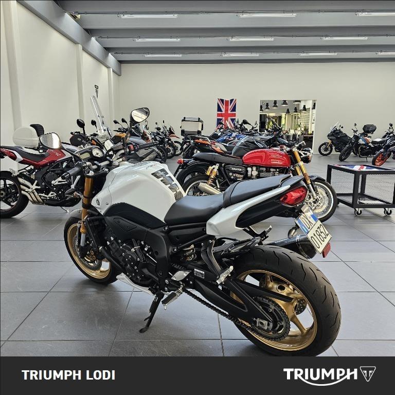 YAMAHA FZ8 780 
