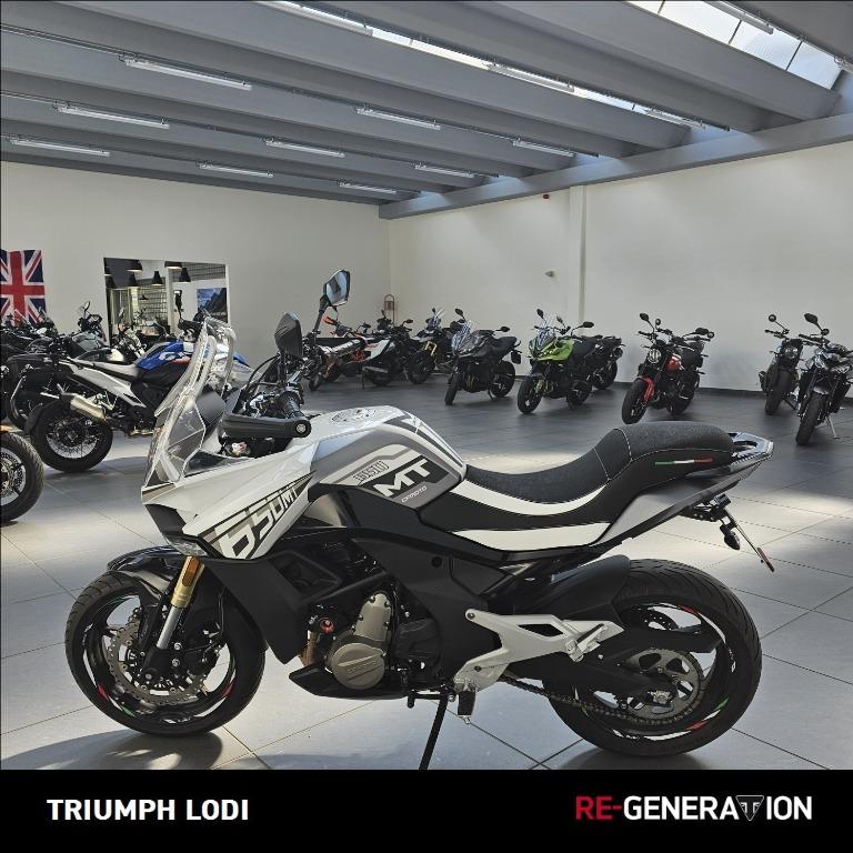 CFMOTO 650 MT Abs