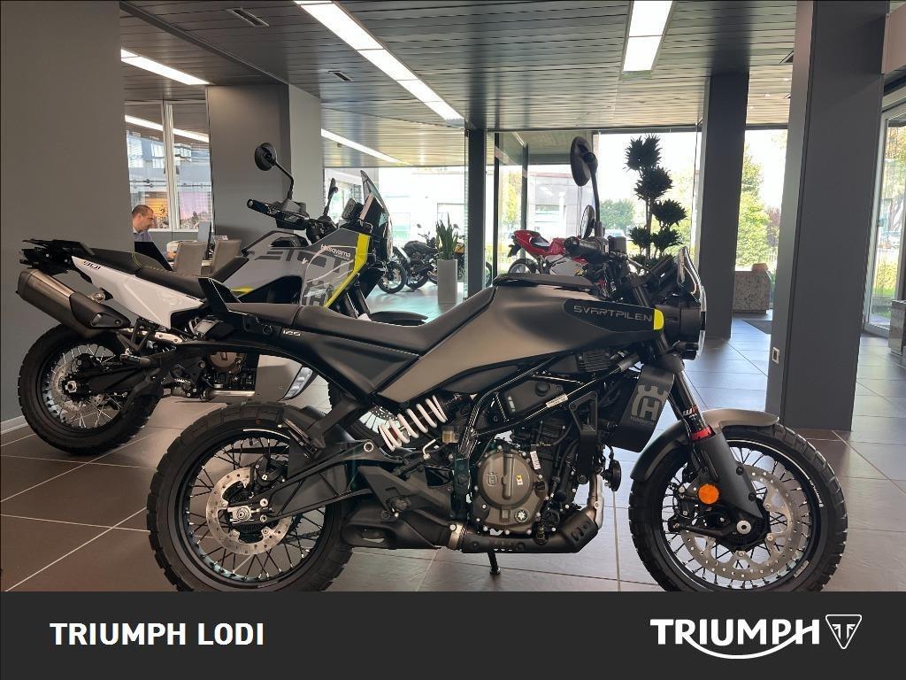 HUSQVARNA Svartpilen 125 4T