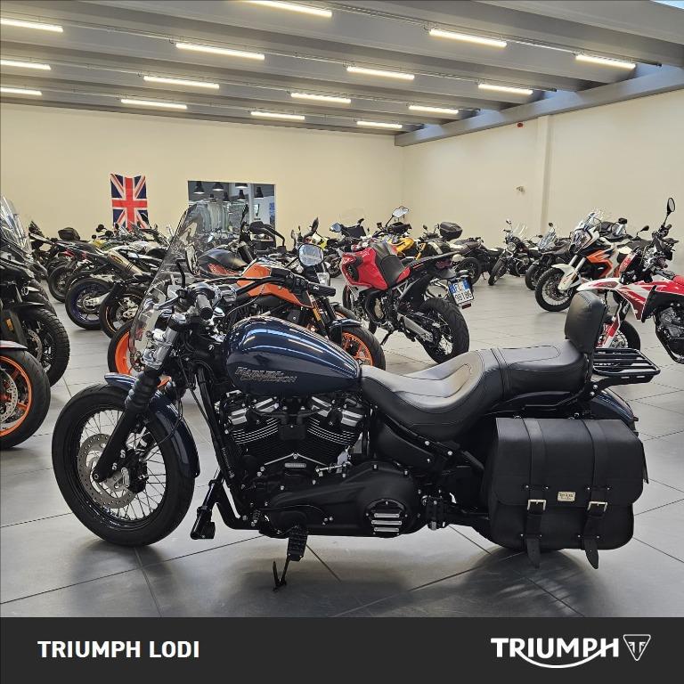 HARLEY DAVIDSON Street Bob 107 1745 