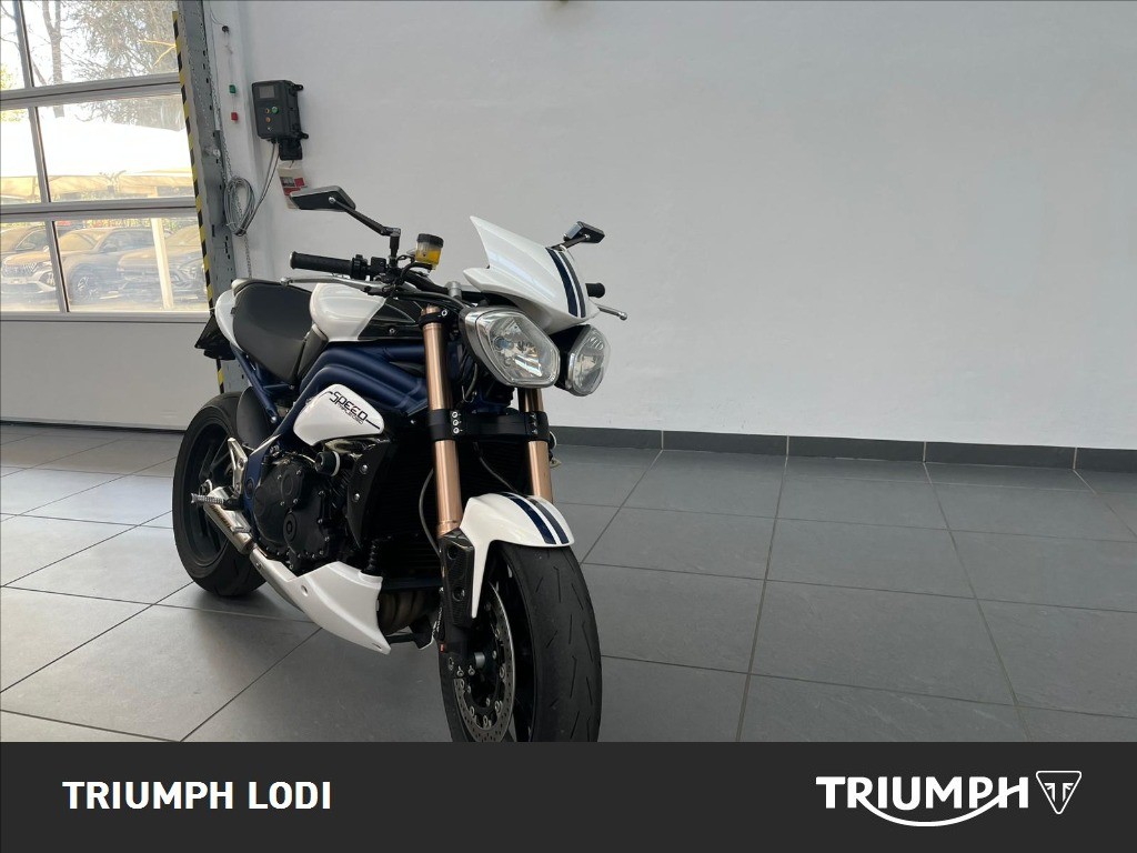 TRIUMPH Speed Triple 1050 SE