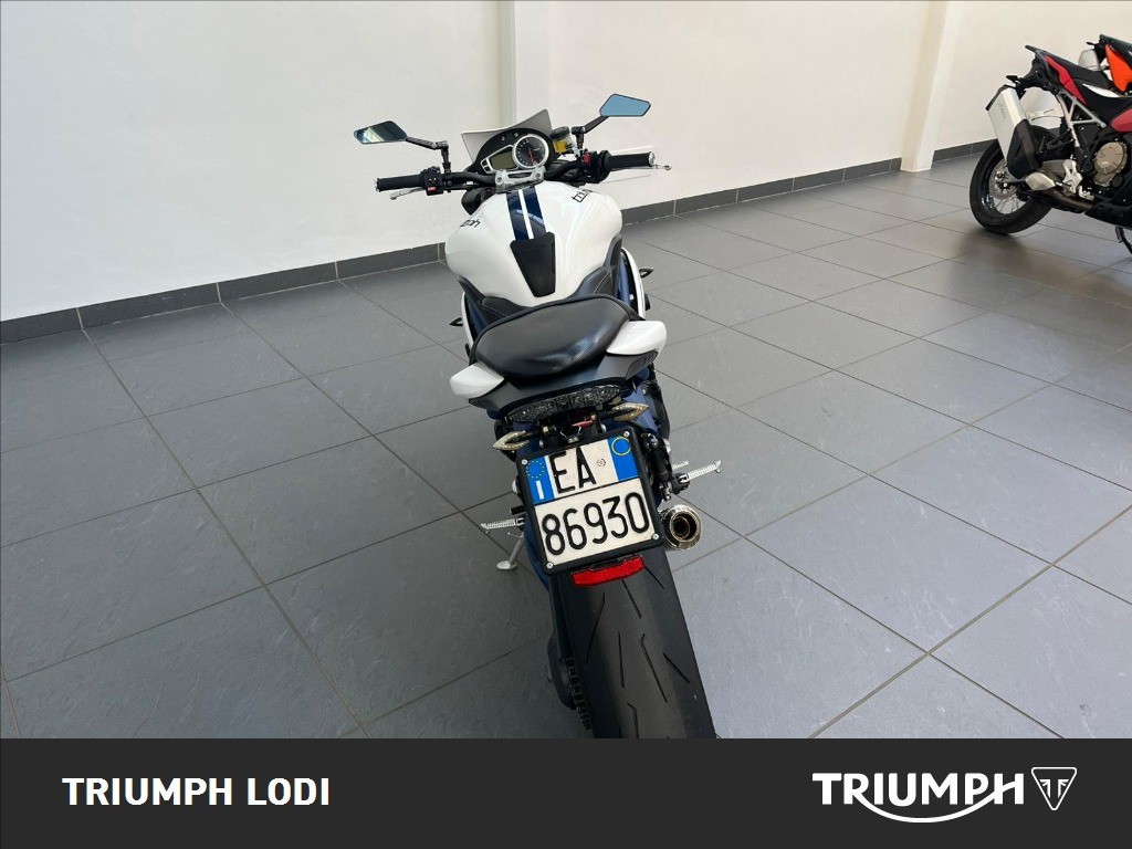 TRIUMPH Speed Triple 1050 SE
