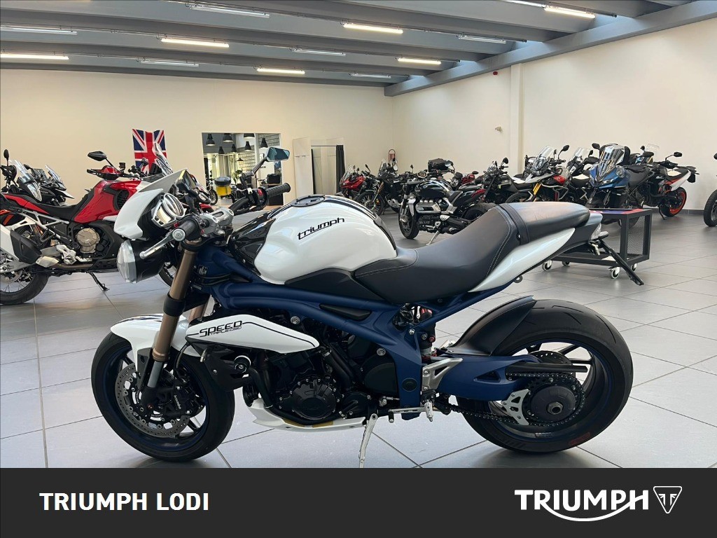 TRIUMPH Speed Triple 1050 SE